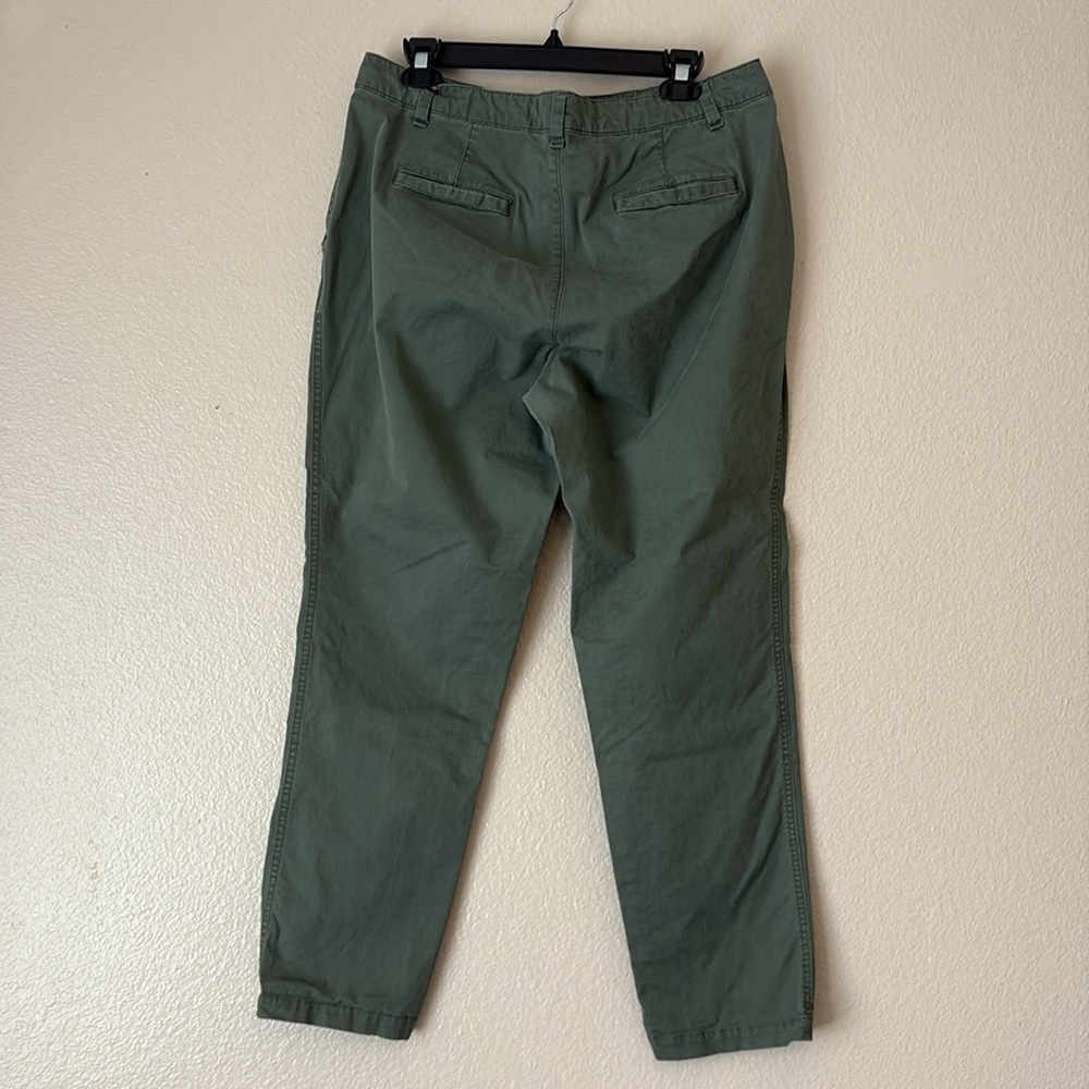 GAP - Size 12 Olive Green “Girlfriend Chino” pants - Picture 3 of 6